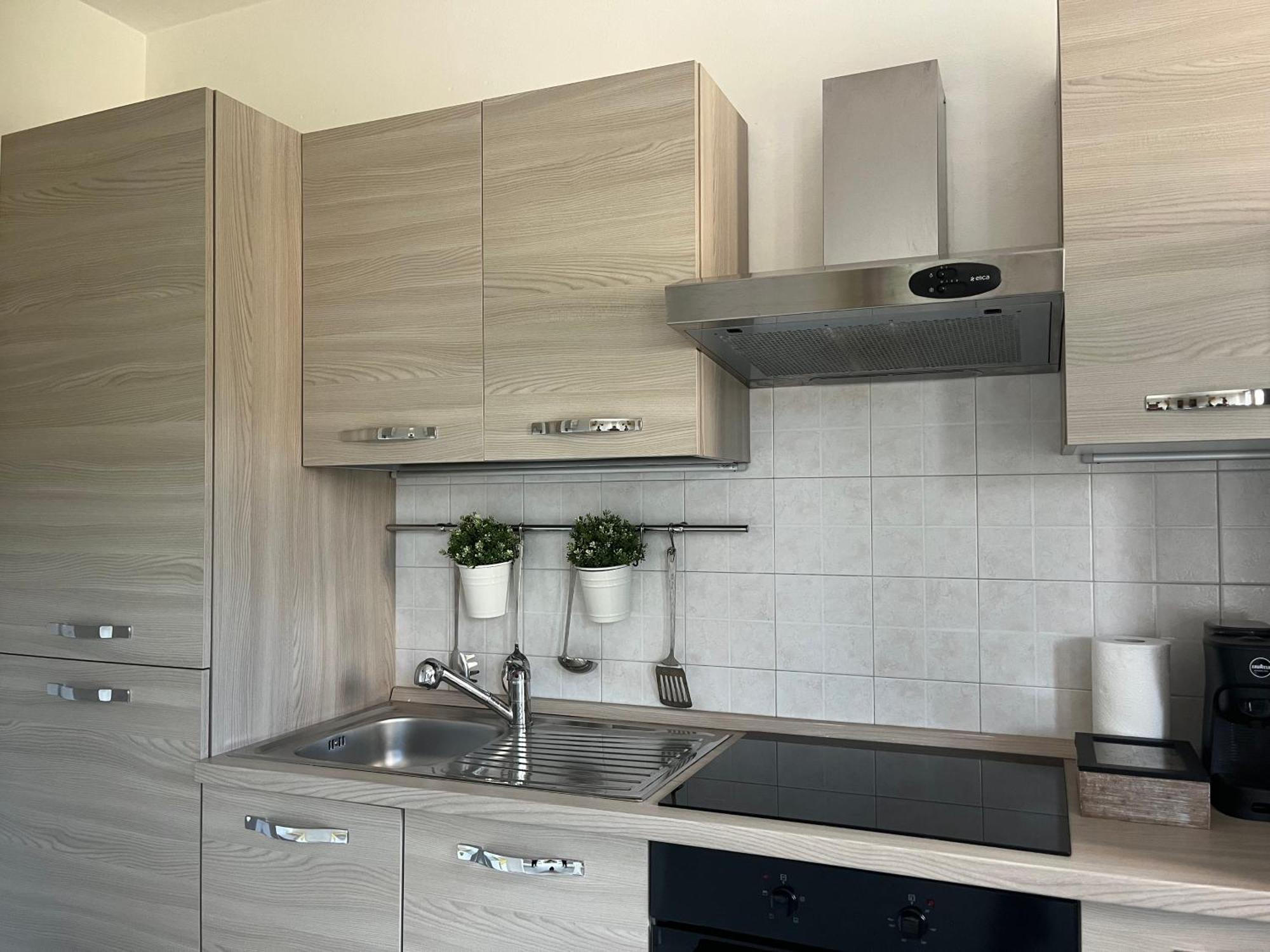 Lovely Apartemen Parma